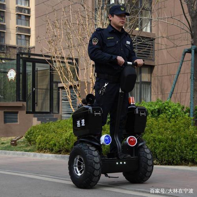 巡逻保安